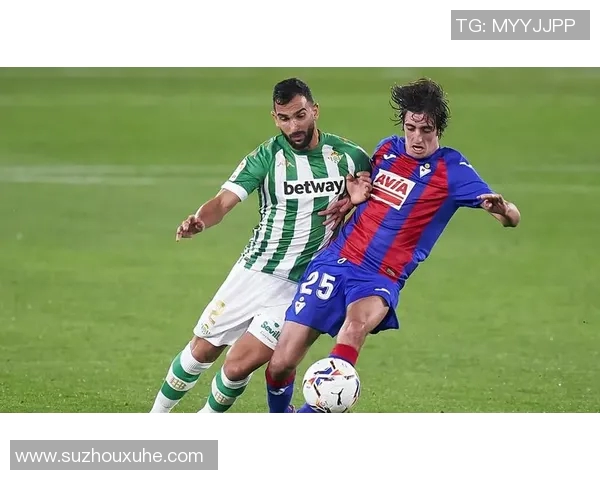 巴拉伯罗梅开二度，贝蒂斯客场3-1战胜埃瓦尔——足球魅力点燃赛场激情