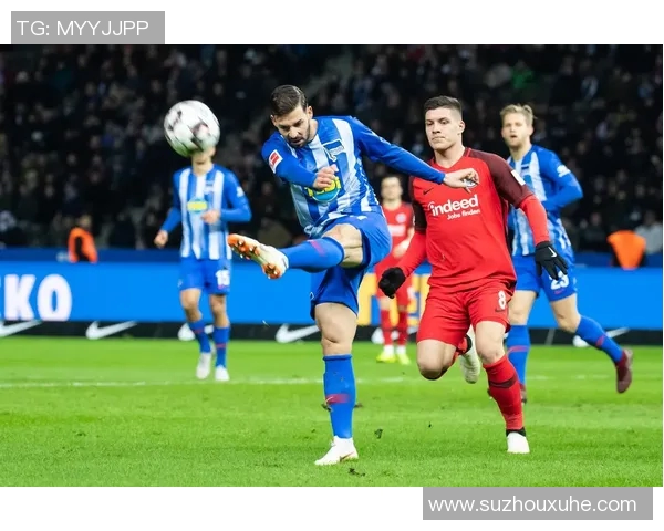 奥格斯堡逆转胜柏林赫塔扭转德甲保级困境