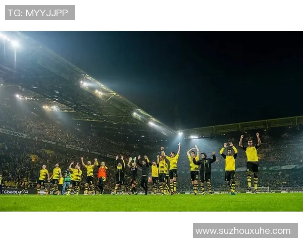 多特蒙德客场大胜弗赖堡，取得联赛连胜，气势如虹