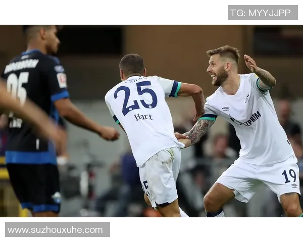 沙尔克04德甲不敌，遭遇背水一战败局难挽